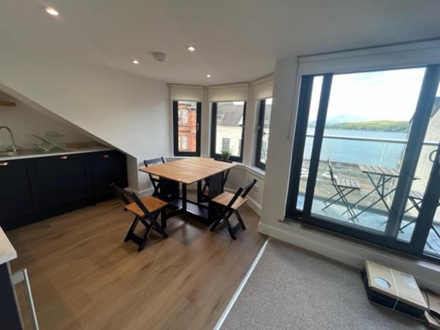Crow'S Nest, Waverley Apartments Gourock Dış mekan fotoğraf